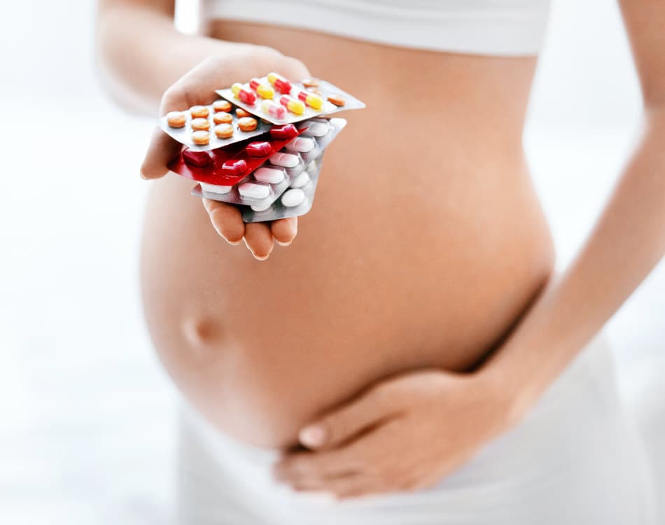 support-happy-healthy-pregnancy-vitamins-minerals